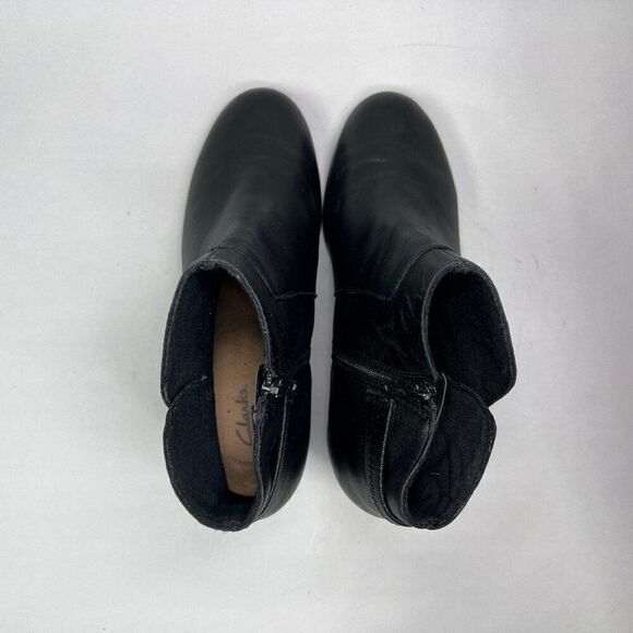 Clarks Women's Size 8.5 Emily Holly Black Leather Ankle Booties - Picture 8 of 14